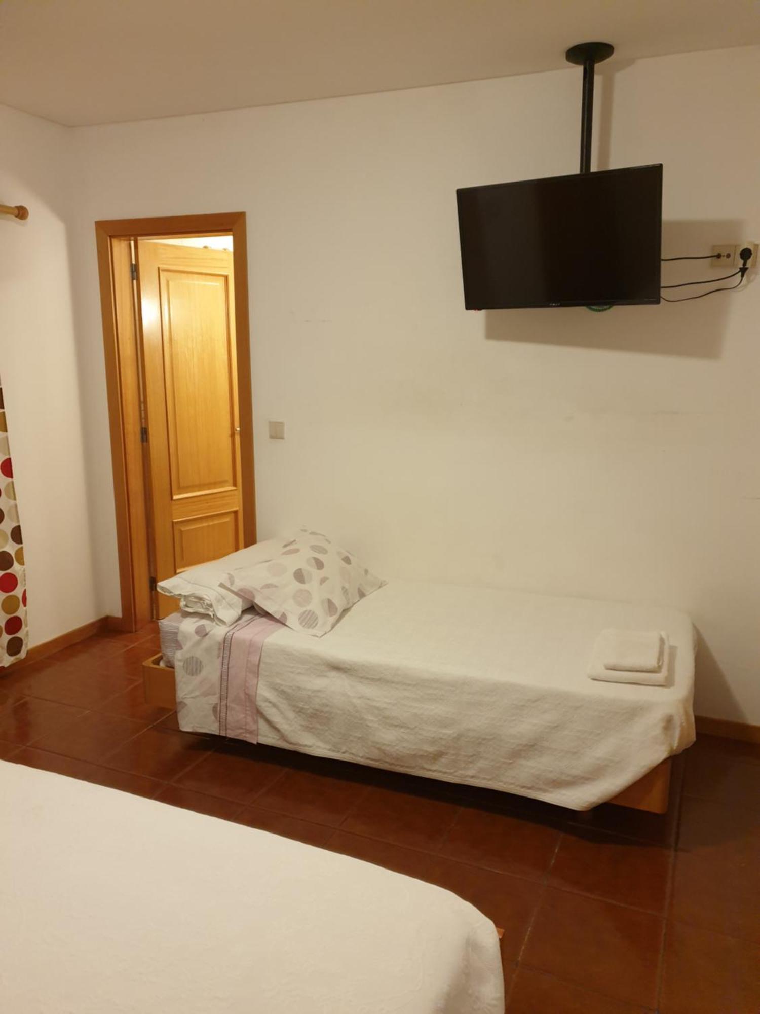 Casa Dos Santos Alojamento - Guest House Geres Room photo